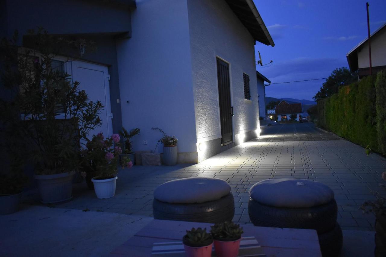 Hotel House Buric Otočac Esterno foto