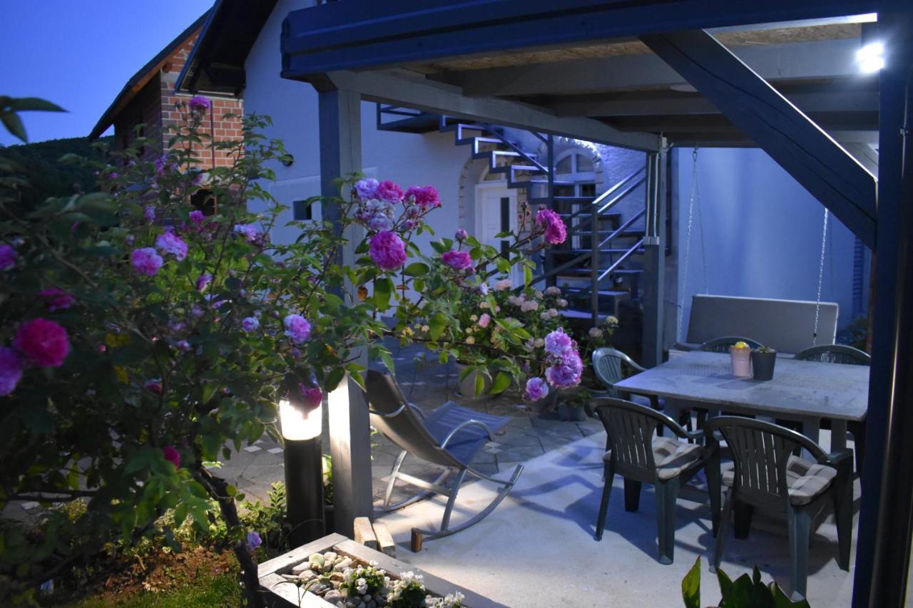 Hotel House Buric Otočac Esterno foto