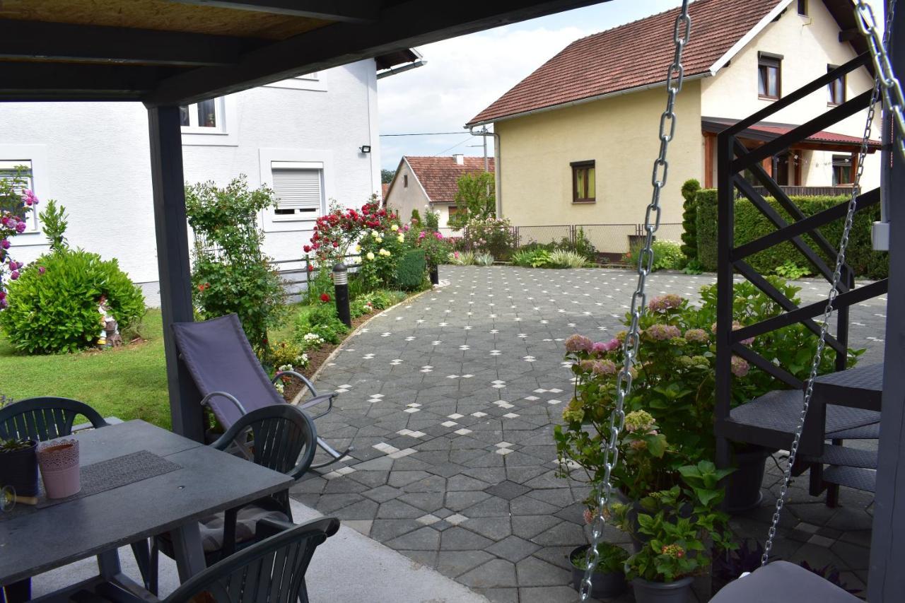 Hotel House Buric Otočac Esterno foto