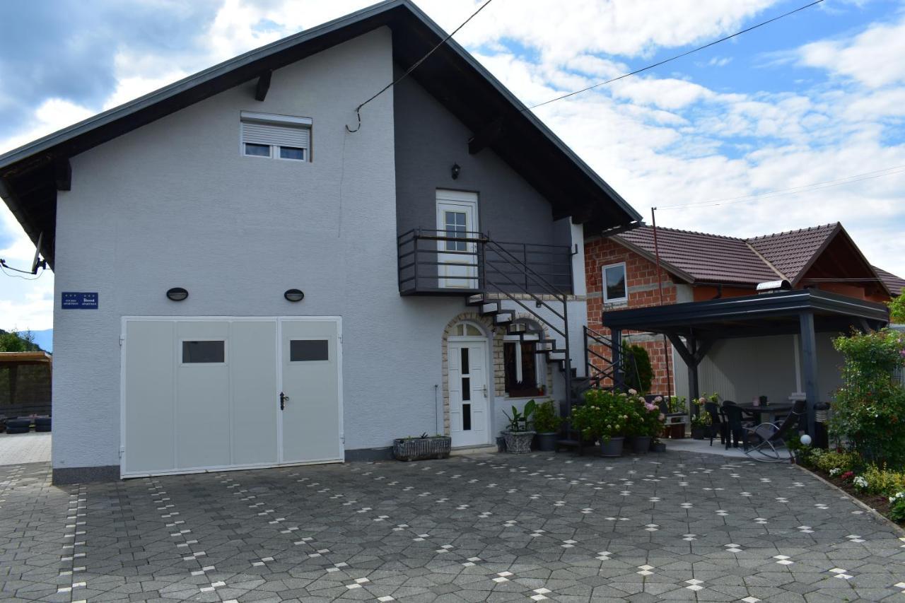 Hotel House Buric Otočac Esterno foto