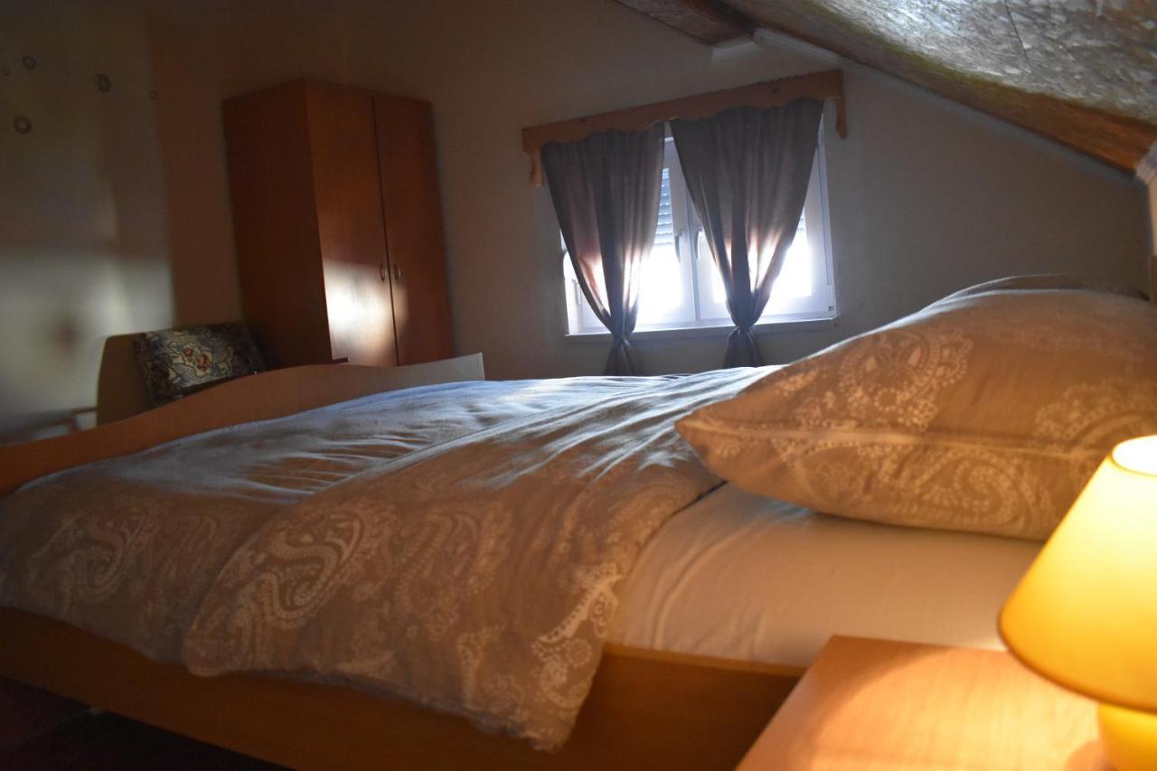 Hotel House Buric Otočac Esterno foto