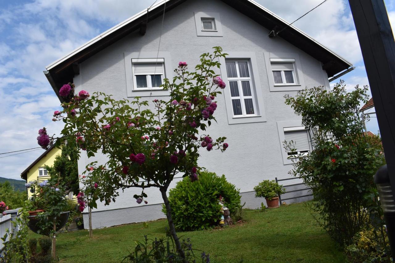 Hotel House Buric Otočac Esterno foto