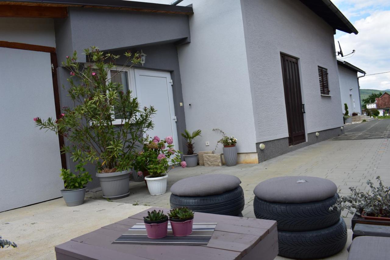 Hotel House Buric Otočac Esterno foto