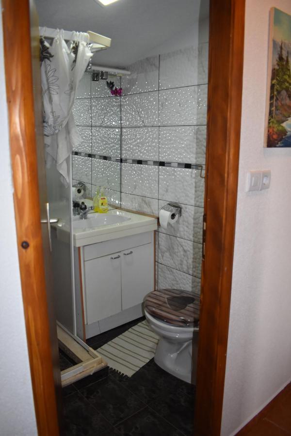 Hotel House Buric Otočac Esterno foto