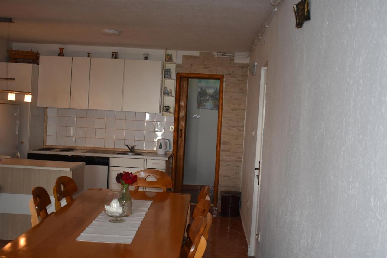 Hotel House Buric Otočac Esterno foto