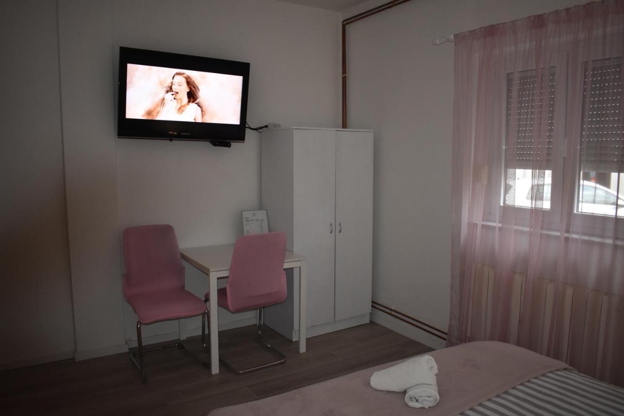Hotel House Buric Otočac Esterno foto