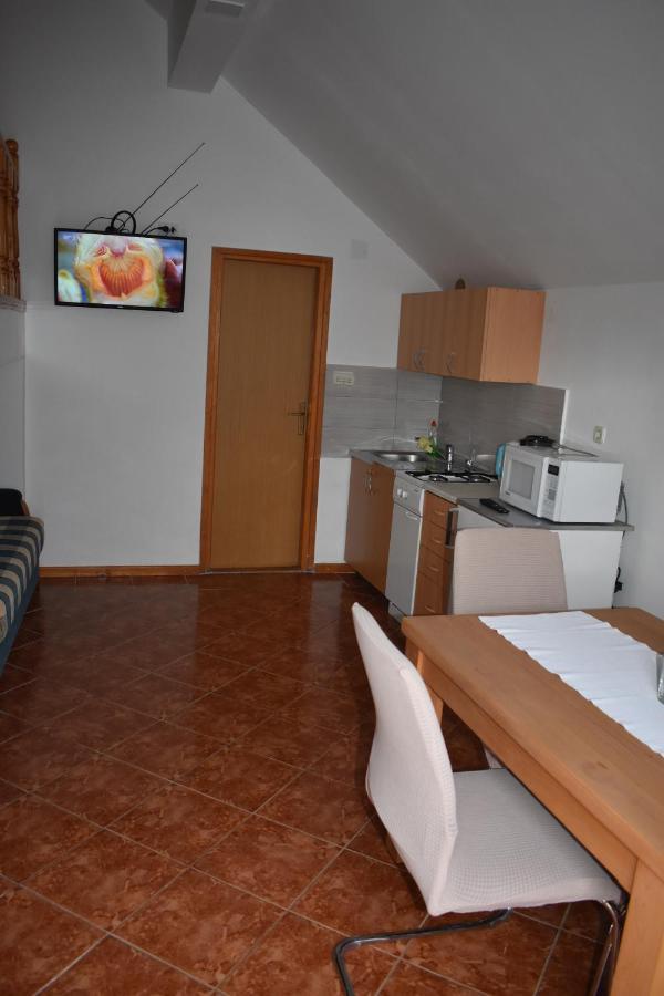 Hotel House Buric Otočac Esterno foto