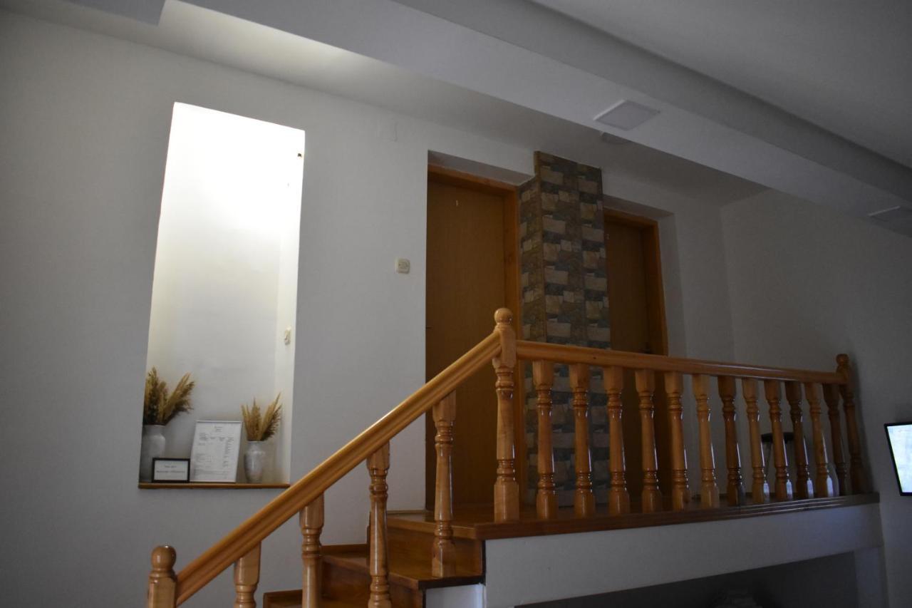 Hotel House Buric Otočac Esterno foto